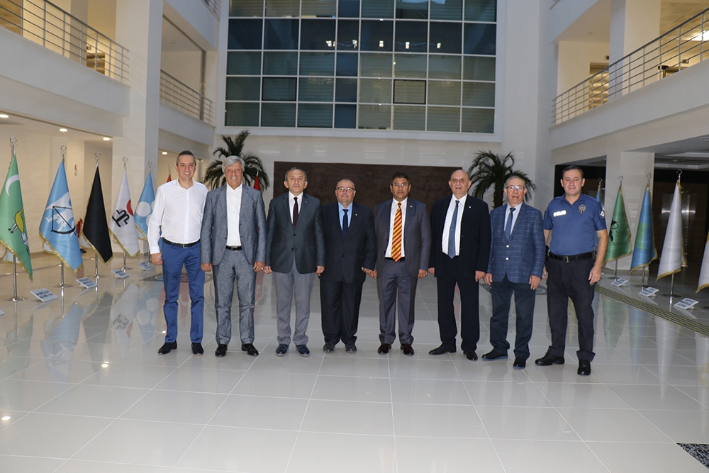 İl Emniyet Müdürü Sayın Ömer Uslusoy'u Makamında Ziyaret Ettik