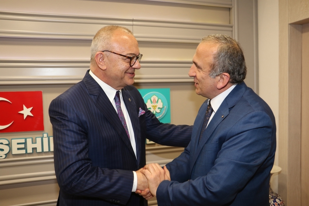 Manisa Büyükşehir Belediye Başkanı Sayın Cengiz Ergün’e Makamında Tebrik Ziyaretinde Bulunduk