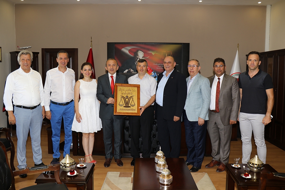 Manisa Cumhuriyet Başsavcısı Sayın Ahmet Çiçekli’yi Makamında Ziyaret Ettik