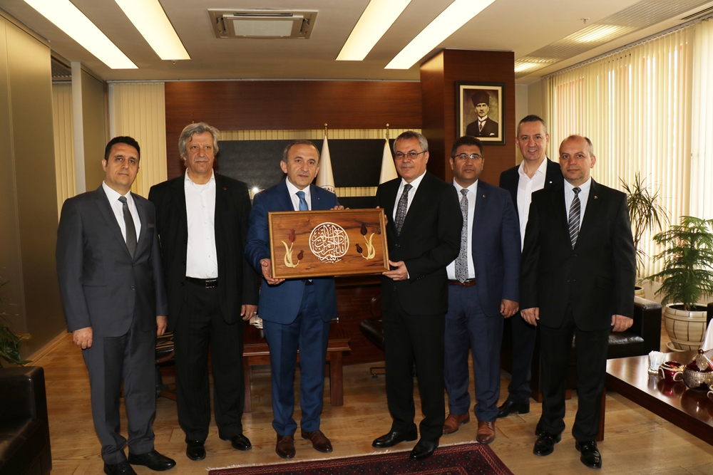 Manisa Valisi Ahmet Deniz Odamızı Ziyaret Etti