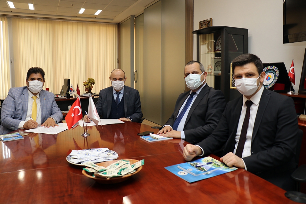 odamiz_ile_halkbank_arasinda_“paraf_kredi_karti_tedarik_zinciri_protokolu”_imzalandi