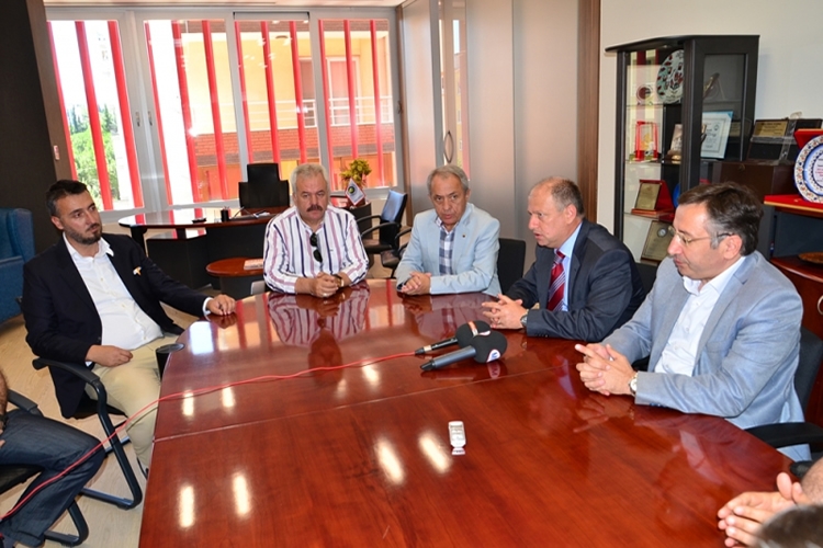 Şehzadeler ve Yunusemre Kaymakamlarından Odamıza Taziye Ziyareti