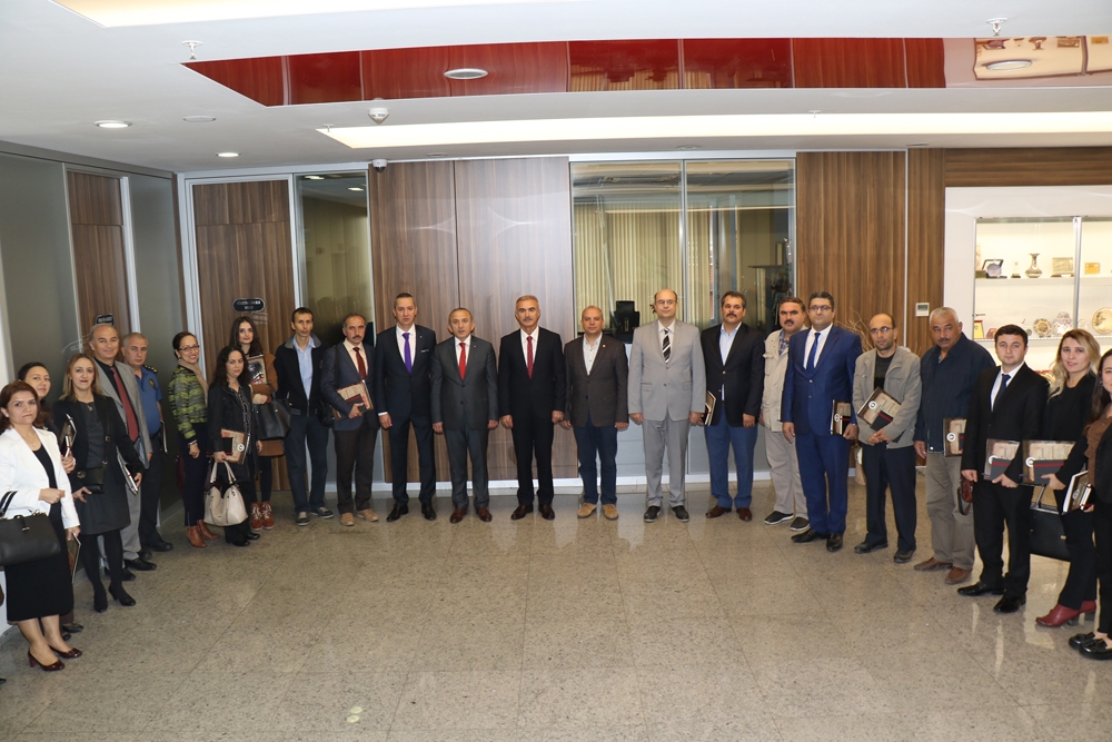 TOBB ve Odamız’dan İhtiyaç Sahibi Öğrencilere Mont Yardımı