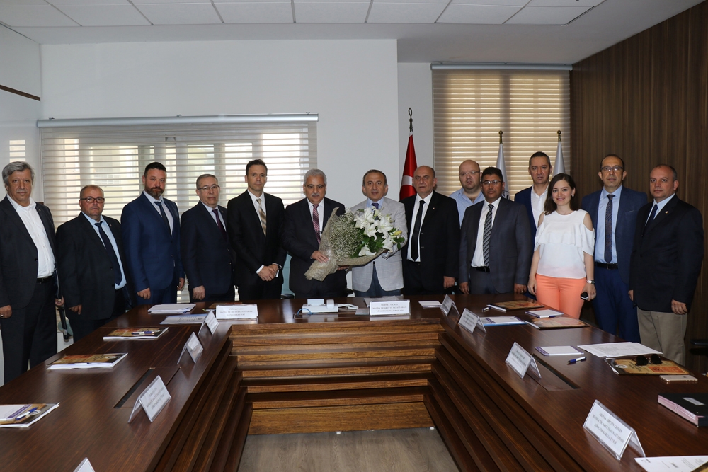 Vali Mustafa Hakan Güvençer’den  Odamıza Hayırlı Olsun Ziyareti