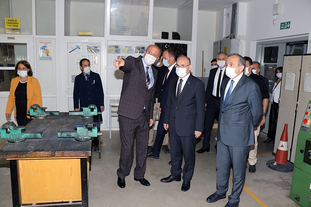Yönetim Kurulu Başkanımız Mehmet Yılmaz, Polinas Mesleki ve Teknik Anadolu Lisesi’ni Ziyaret Etti