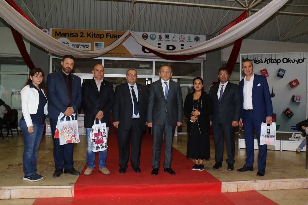 Yönetim Kurulumuz Kitap Fuarı’nı Ziyaret Etti